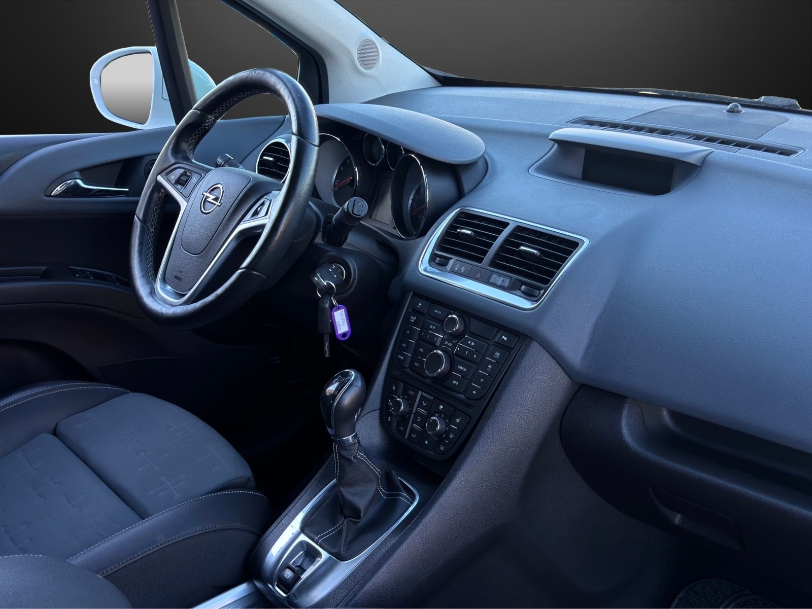 OPEL Meriva 1.4 Turbo Cosmo mit 140 PS-image-9