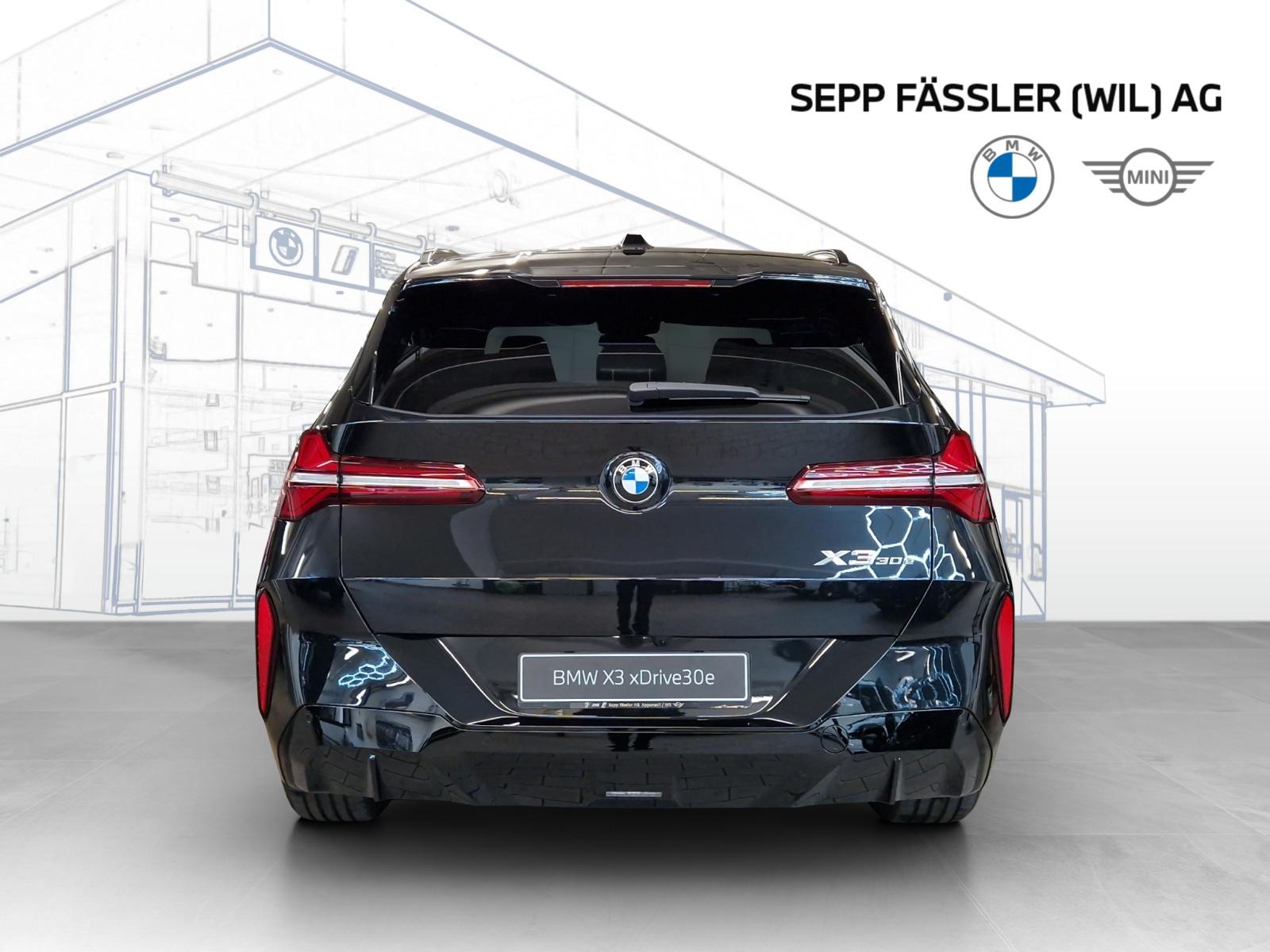 BMW X3 30e xDrive M Sport-showroom-element-3