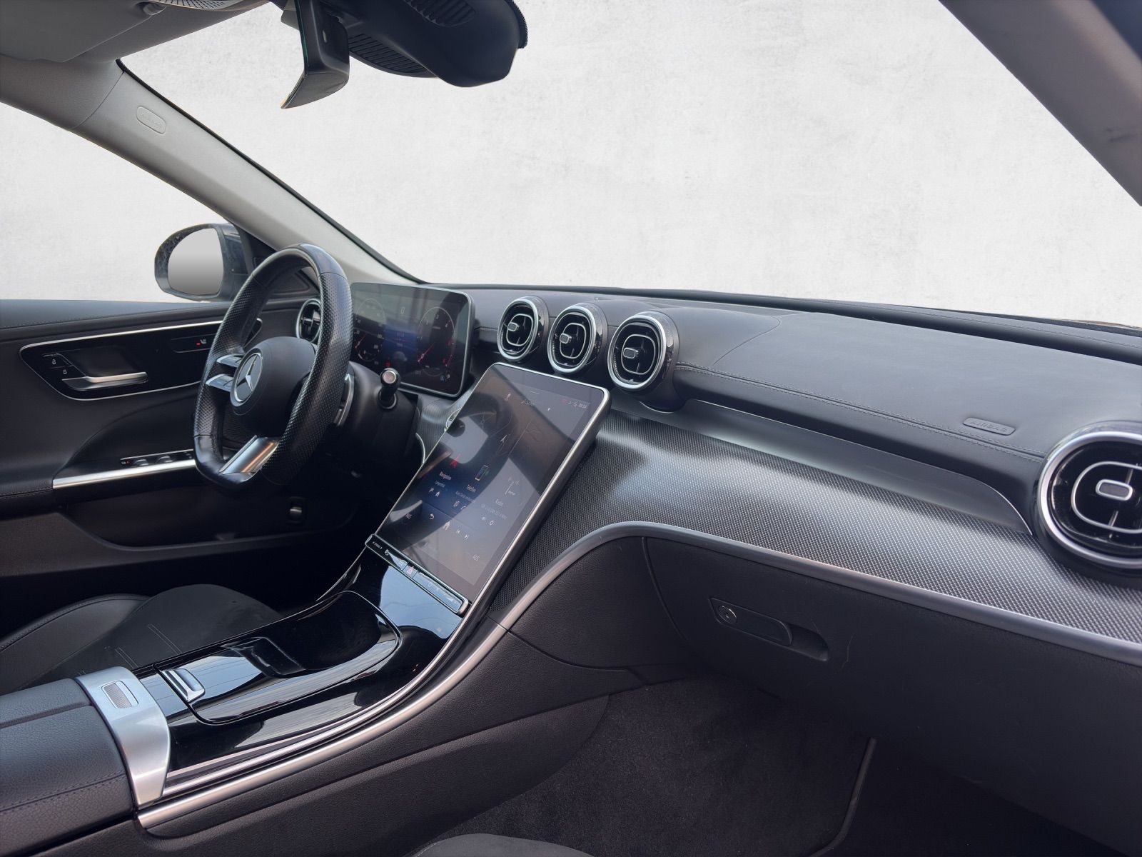 MERCEDES-BENZ C 300 d T AMG Line-image-9