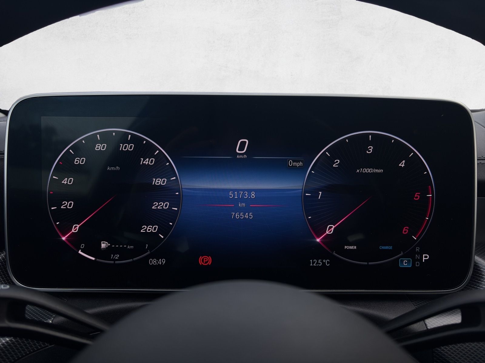 MERCEDES-BENZ C 300 d T AMG Line-image-11