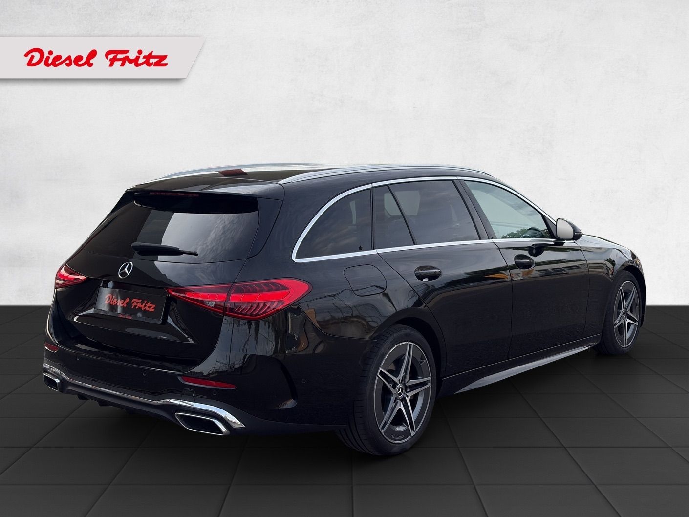 MERCEDES-BENZ C 300 d T AMG Line-image-4