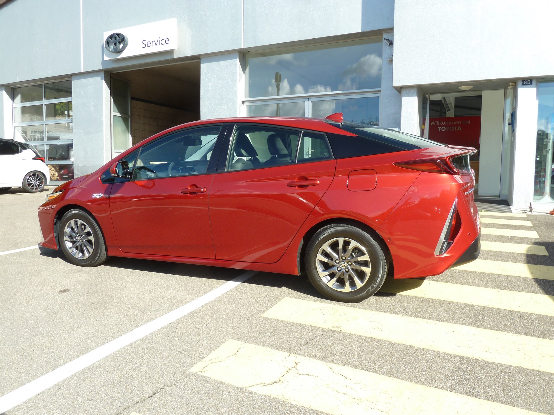 TOYOTA Prius 1.8 VVT-i Plug-in Hybrid Premium-image-7