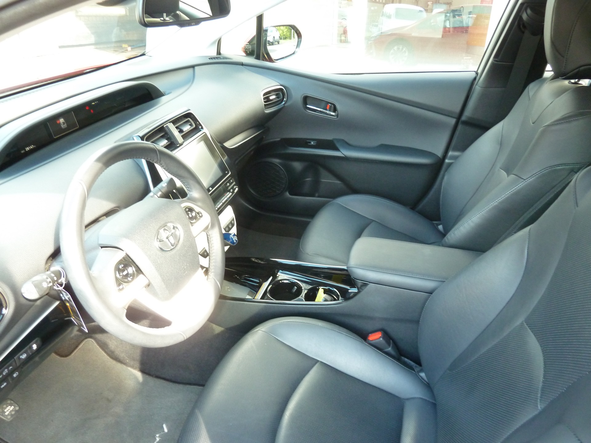 TOYOTA Prius 1.8 VVT-i Plug-in Hybrid Premium-image-14