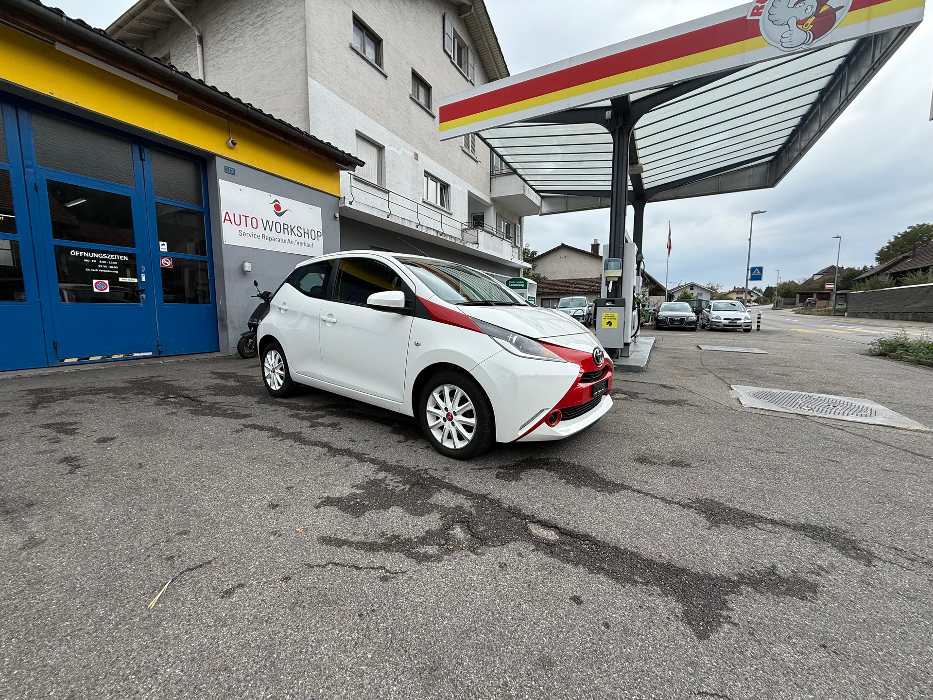 TOYOTA Aygo 1.0 VVT-i x-pure-image-0