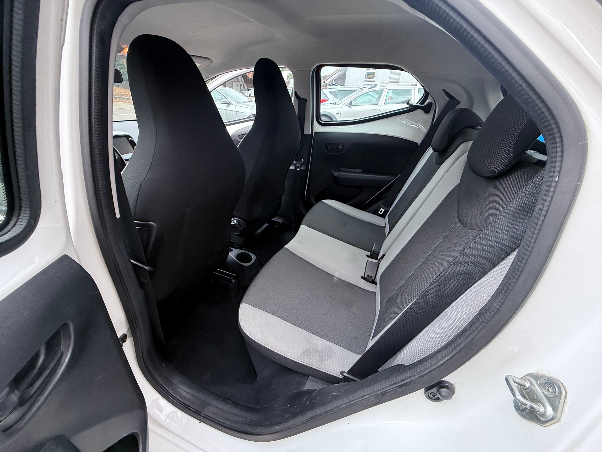 TOYOTA Aygo 1.0 VVT-i x-pure-image-9