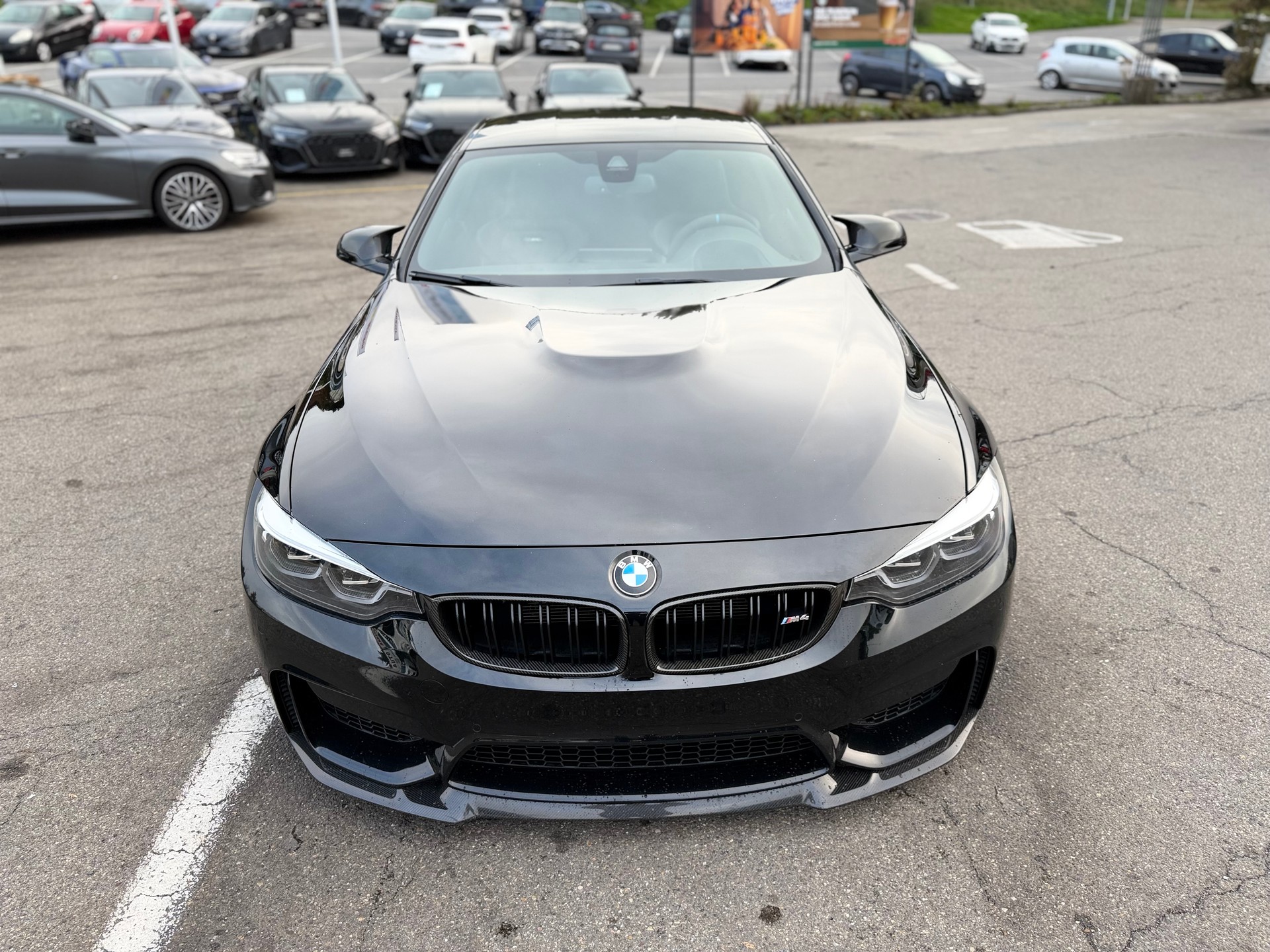 BMW M4 Coupé Competition DKG ° MH-Pipes Equal Length Abgasanlage ° Wheelforce 20 Zoll ° CS Rückleuchten °-showroom-element-2