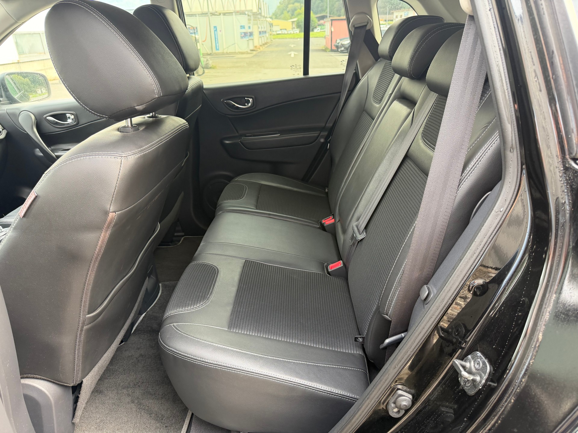 RENAULT Koleos 2.0 dCi Exception 4x4 Automatic-image-36
