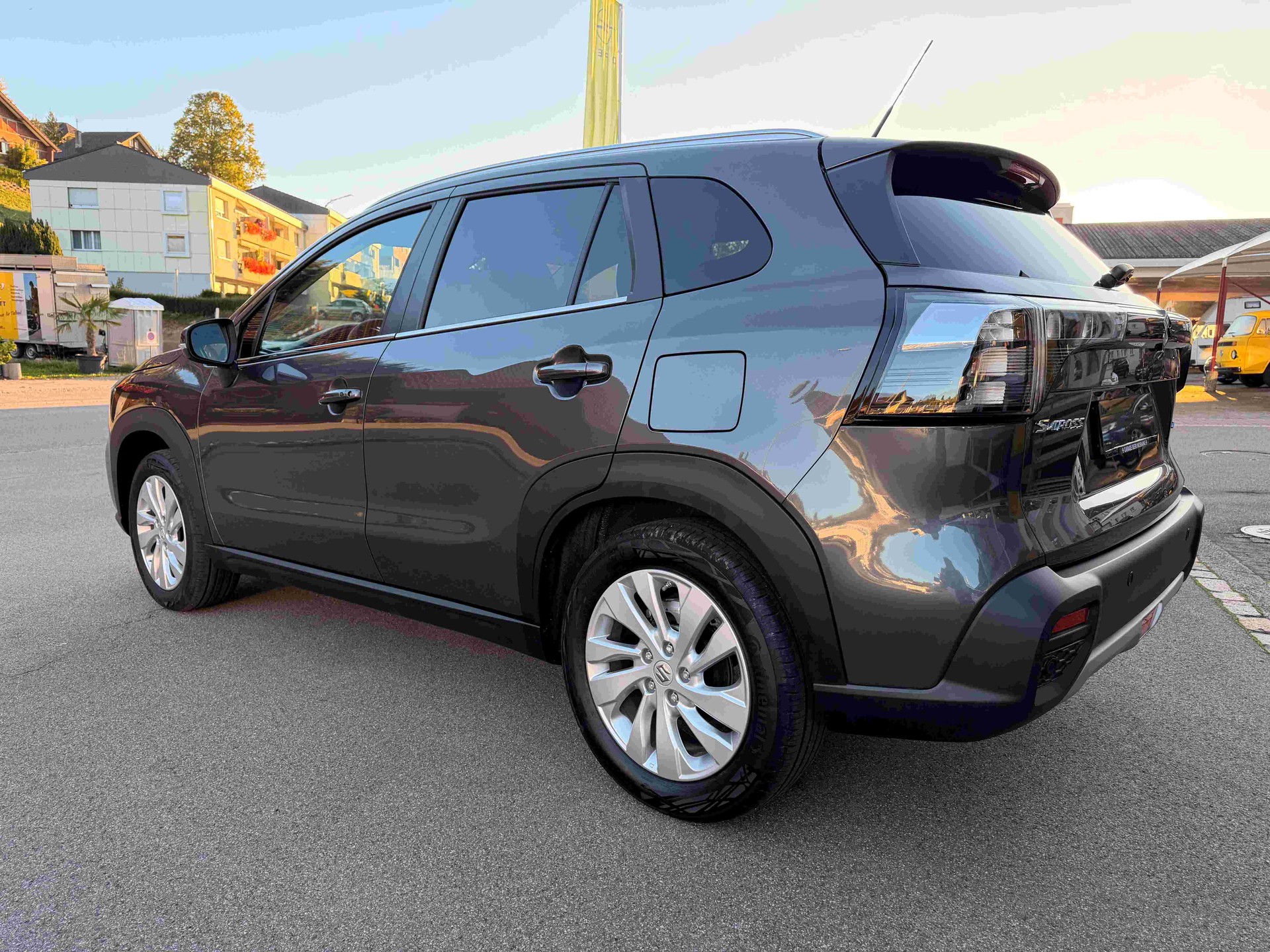 SUZUKI S-Cross 1.4 T Compact+ Hybrid 4x4-image-4