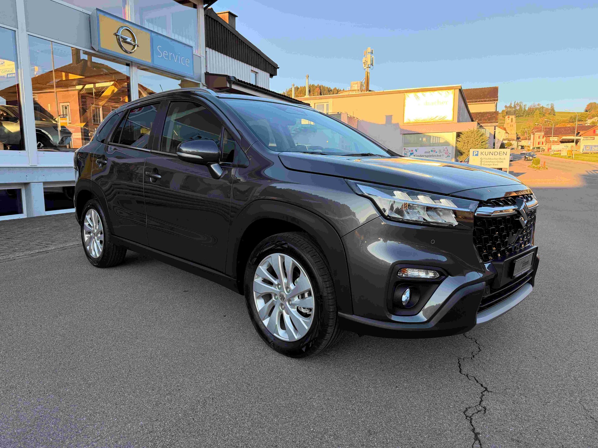 SUZUKI S-Cross 1.4 T Compact+ Hybrid 4x4-image-8