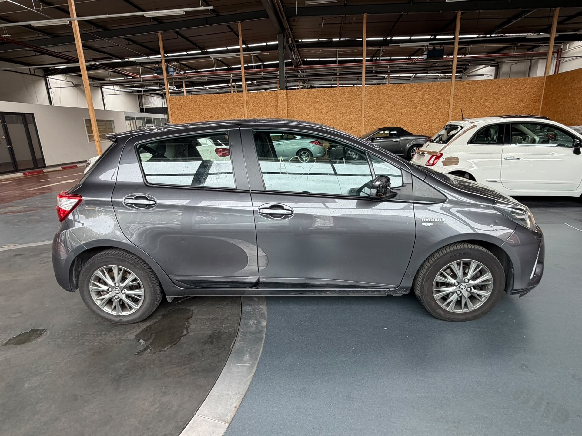 TOYOTA Yaris 1.5 VVT-i Hybrid Comfort e-CVT-image-8