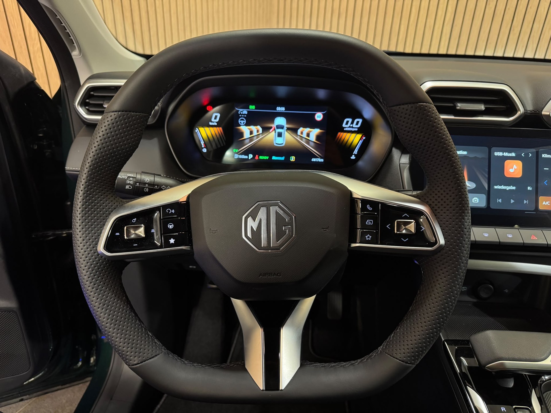 MG ZS 1.5 HEV LuxuryVoll Hybrid Luxury-image-11