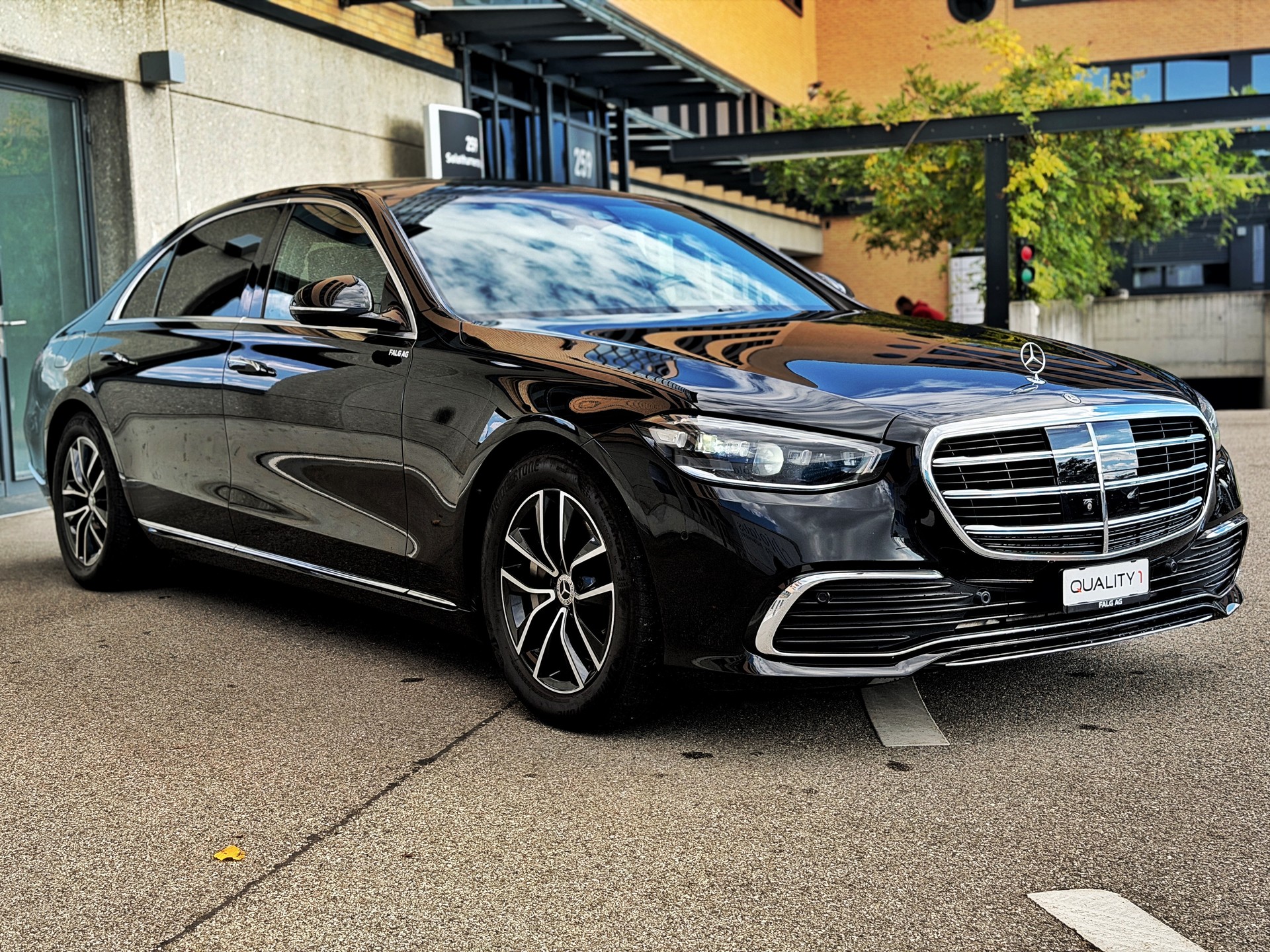 MERCEDES-BENZ S 350 d L 4Matic Business Class 9G-Tronic-image-3
