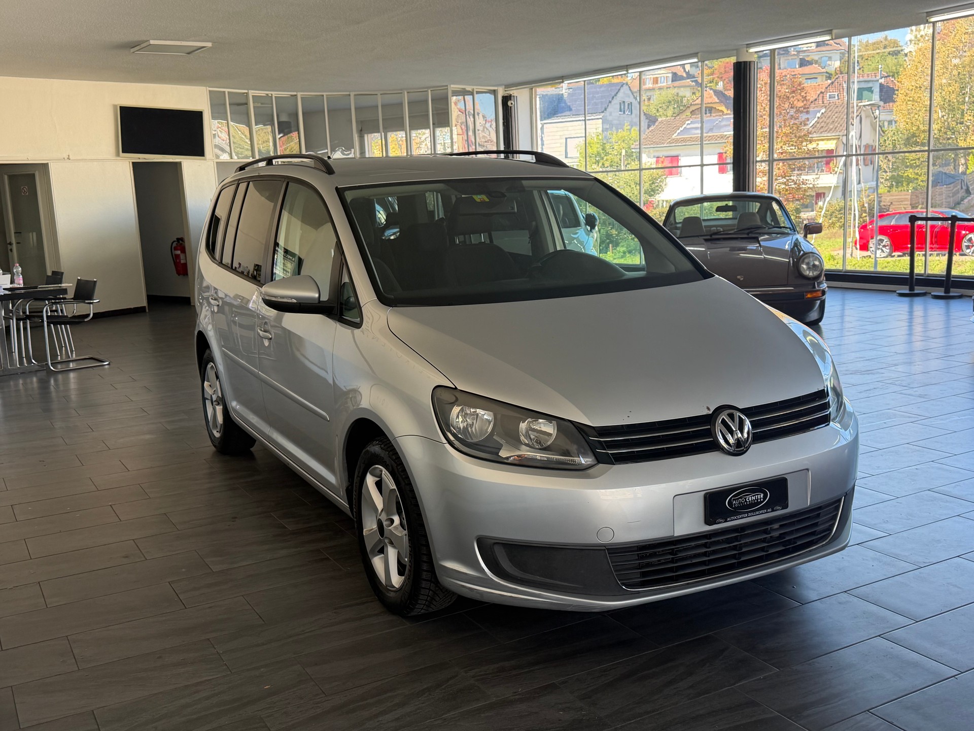 VW Touran 1.4 TSI Trendline DSG-showroom-element-3