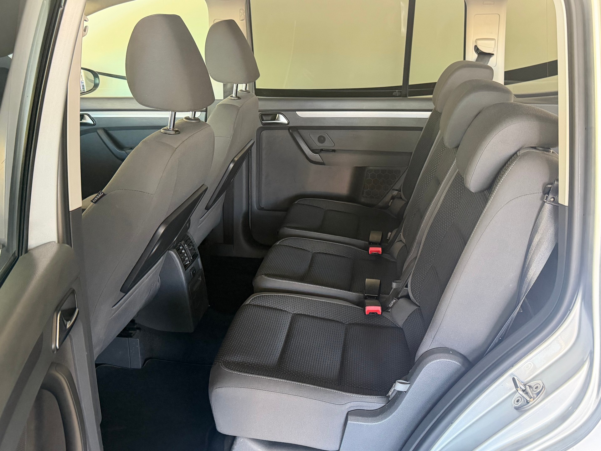 VW Touran 1.4 TSI Trendline DSG-image-14