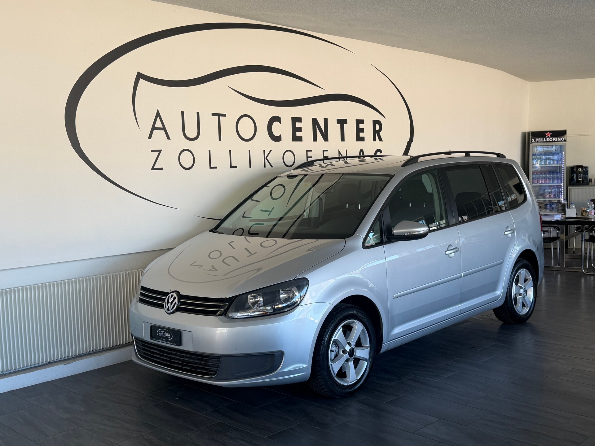 VW Touran 1.4 TSI Trendline DSG-image-4