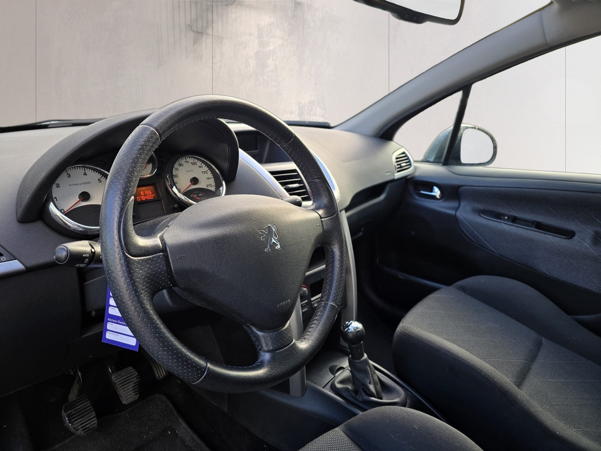PEUGEOT 207 1.6 16V XS-image-9