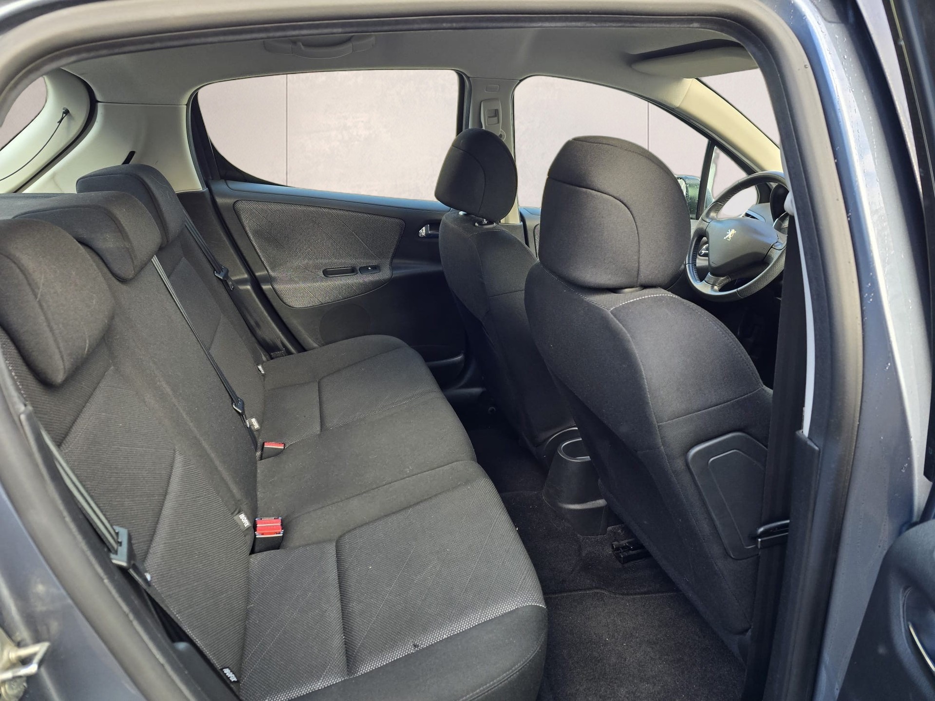 PEUGEOT 207 1.6 16V XS-image-11