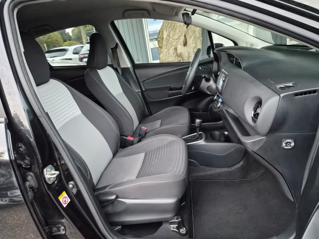TOYOTA Yaris 1.5 VVT-i Hybrid Trend e-CVT-image-10