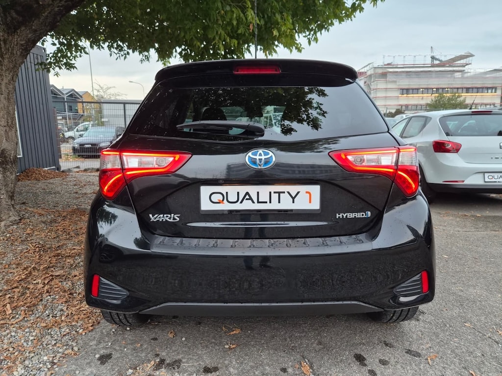 TOYOTA Yaris 1.5 VVT-i Hybrid Trend e-CVT-image-4