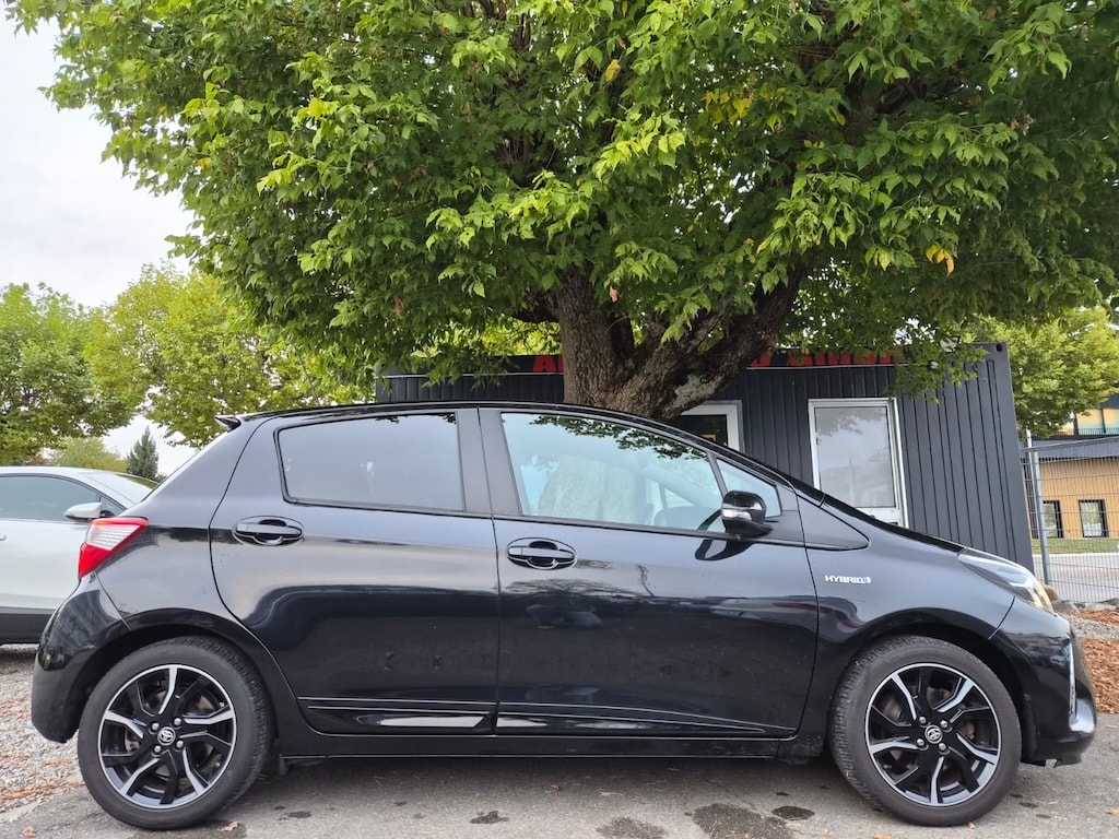 TOYOTA Yaris 1.5 VVT-i Hybrid Trend e-CVT-image-6