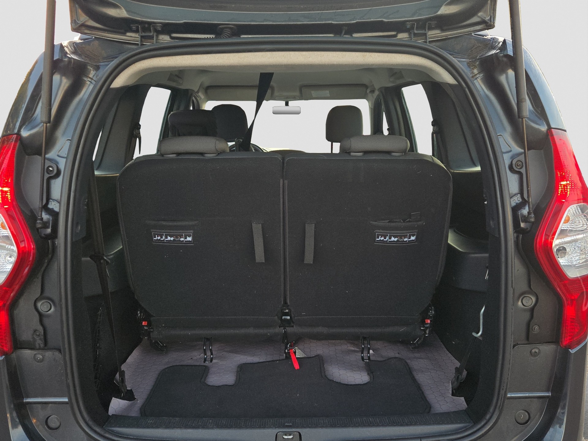 DACIA Lodgy 1.5 dCi Lauréate 7PL-image-8
