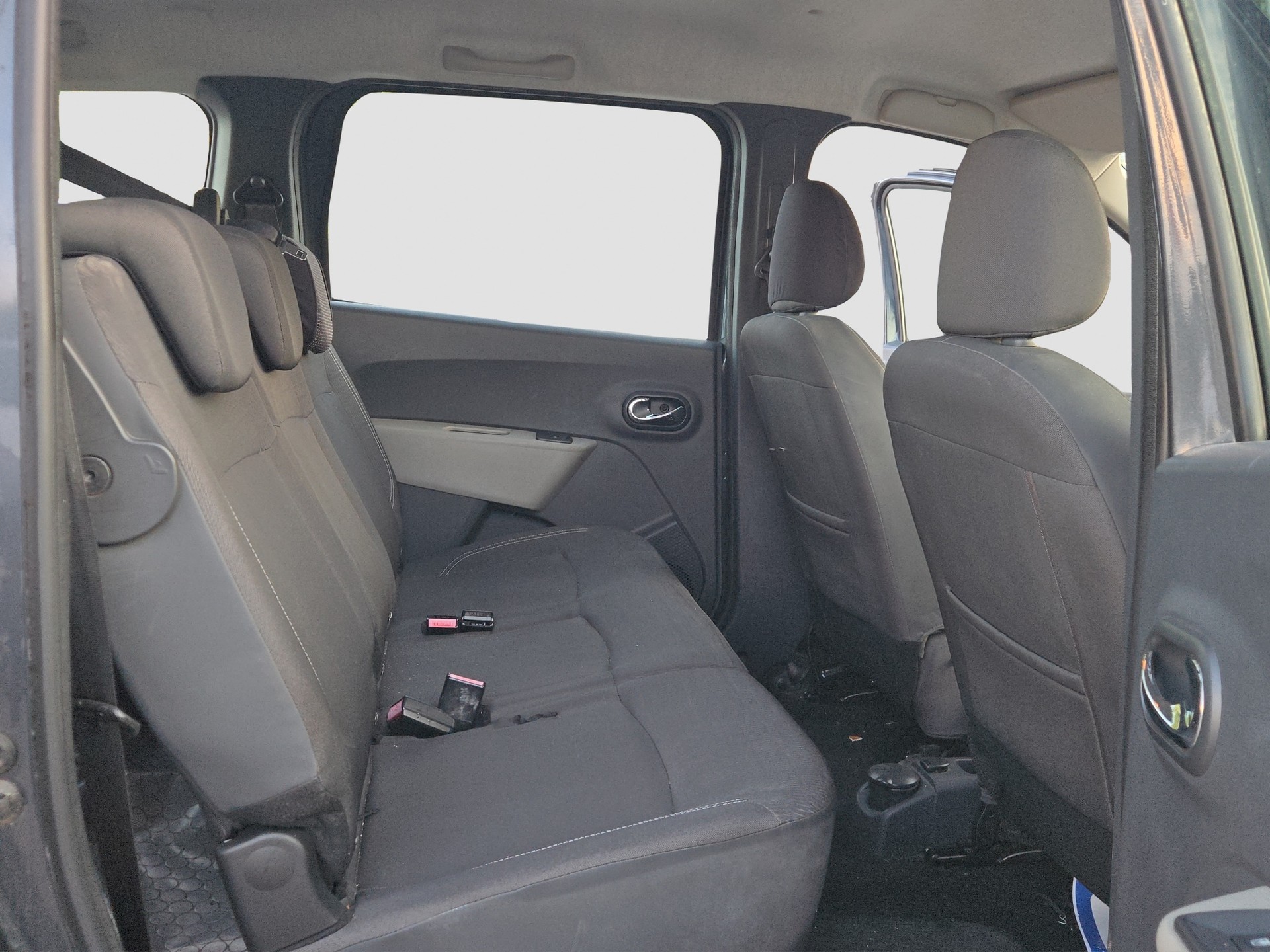 DACIA Lodgy 1.5 dCi Lauréate 7PL-image-4