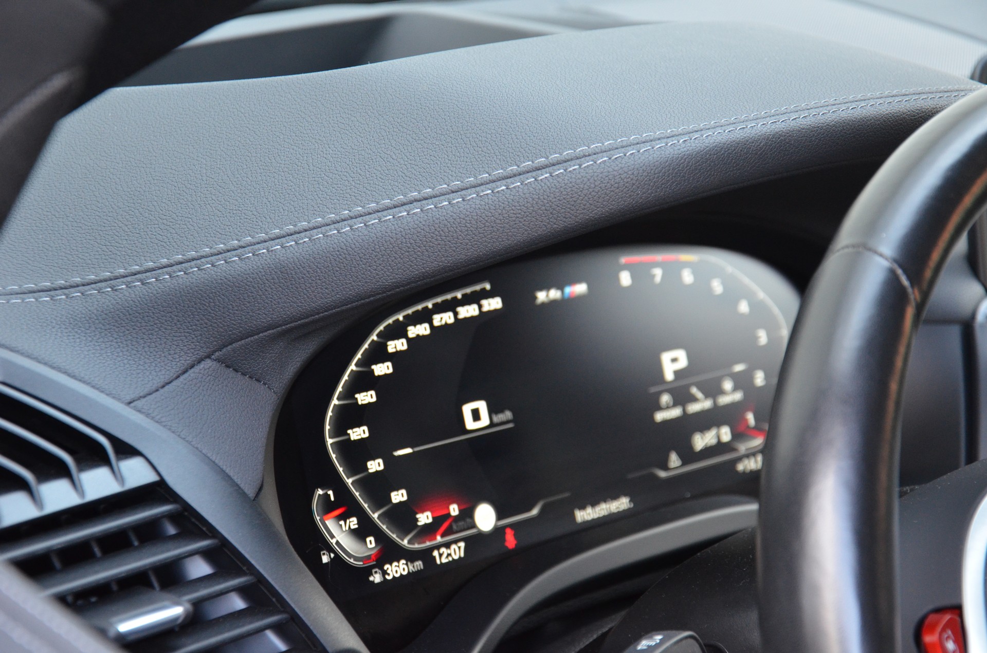 BMW X4M xDrive M Competition Steptronic-image-15