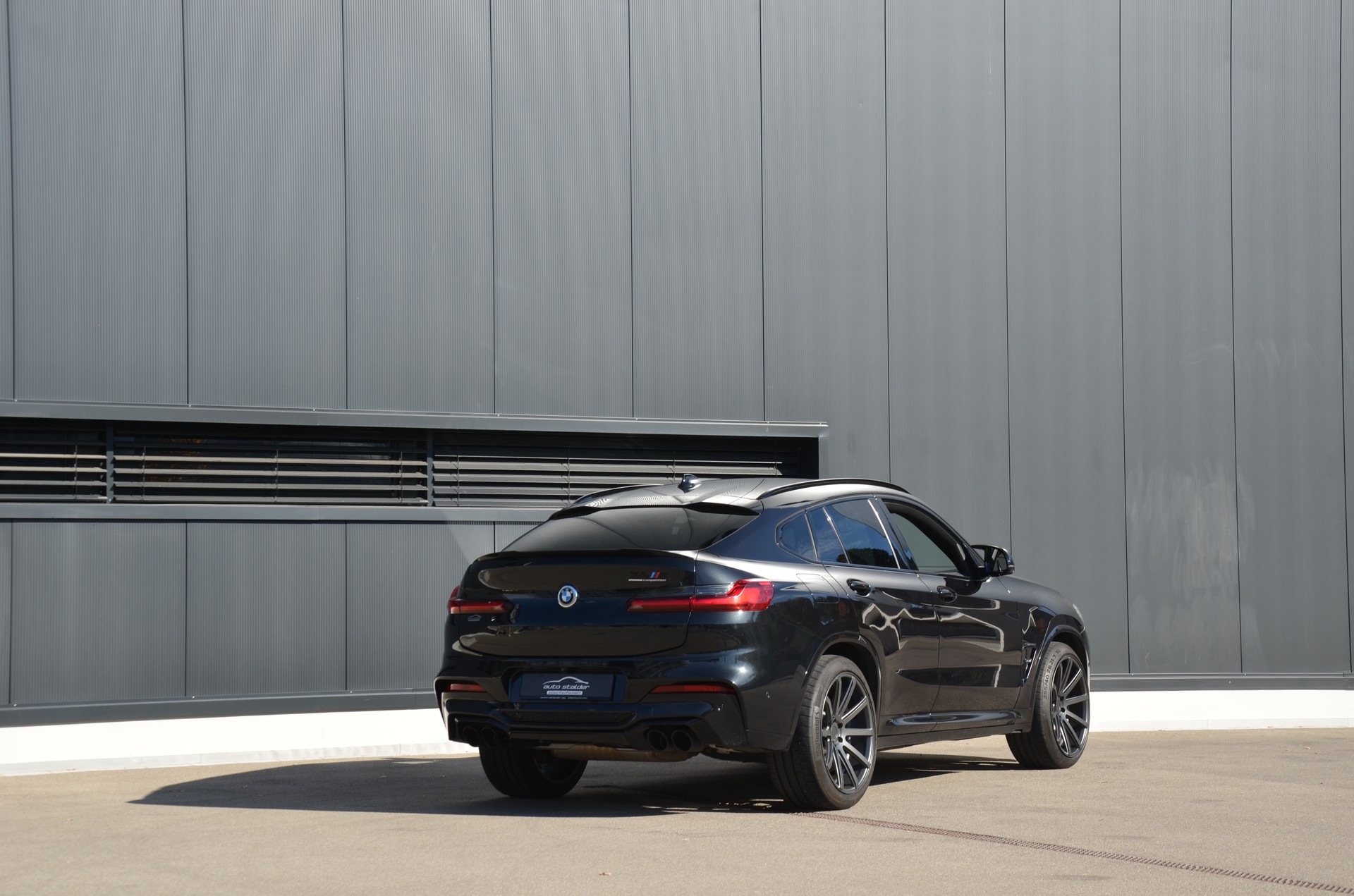 BMW X4M xDrive M Competition Steptronic-showroom-element-2