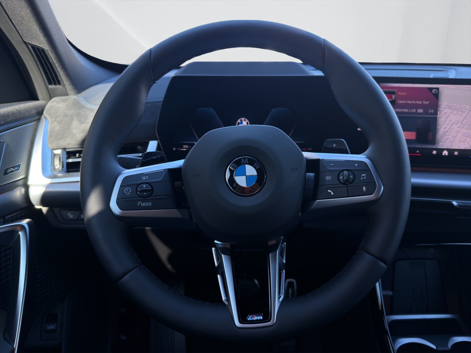 BMW X1 23i xDrive-image-16