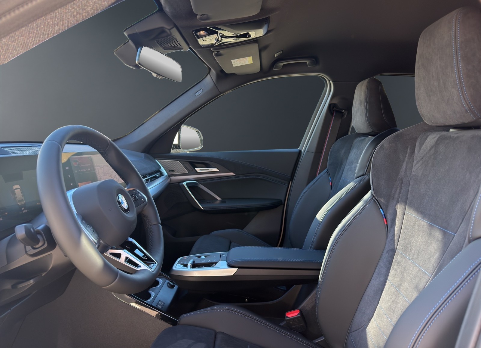 BMW X1 23i xDrive-image-10