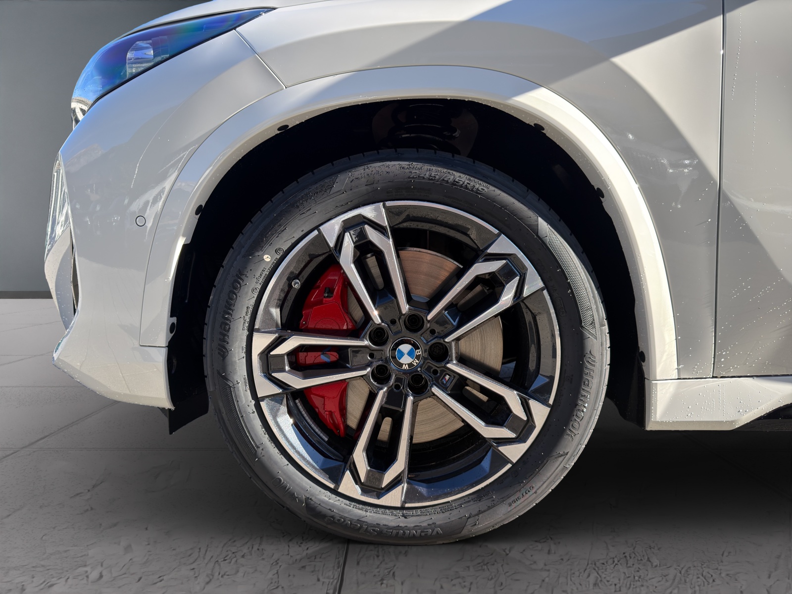 BMW X1 23i xDrive-image-8