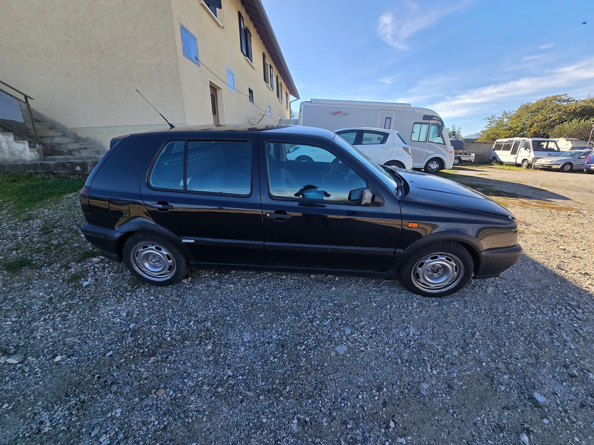 VW Golf 2000 GTI Edition-image-2