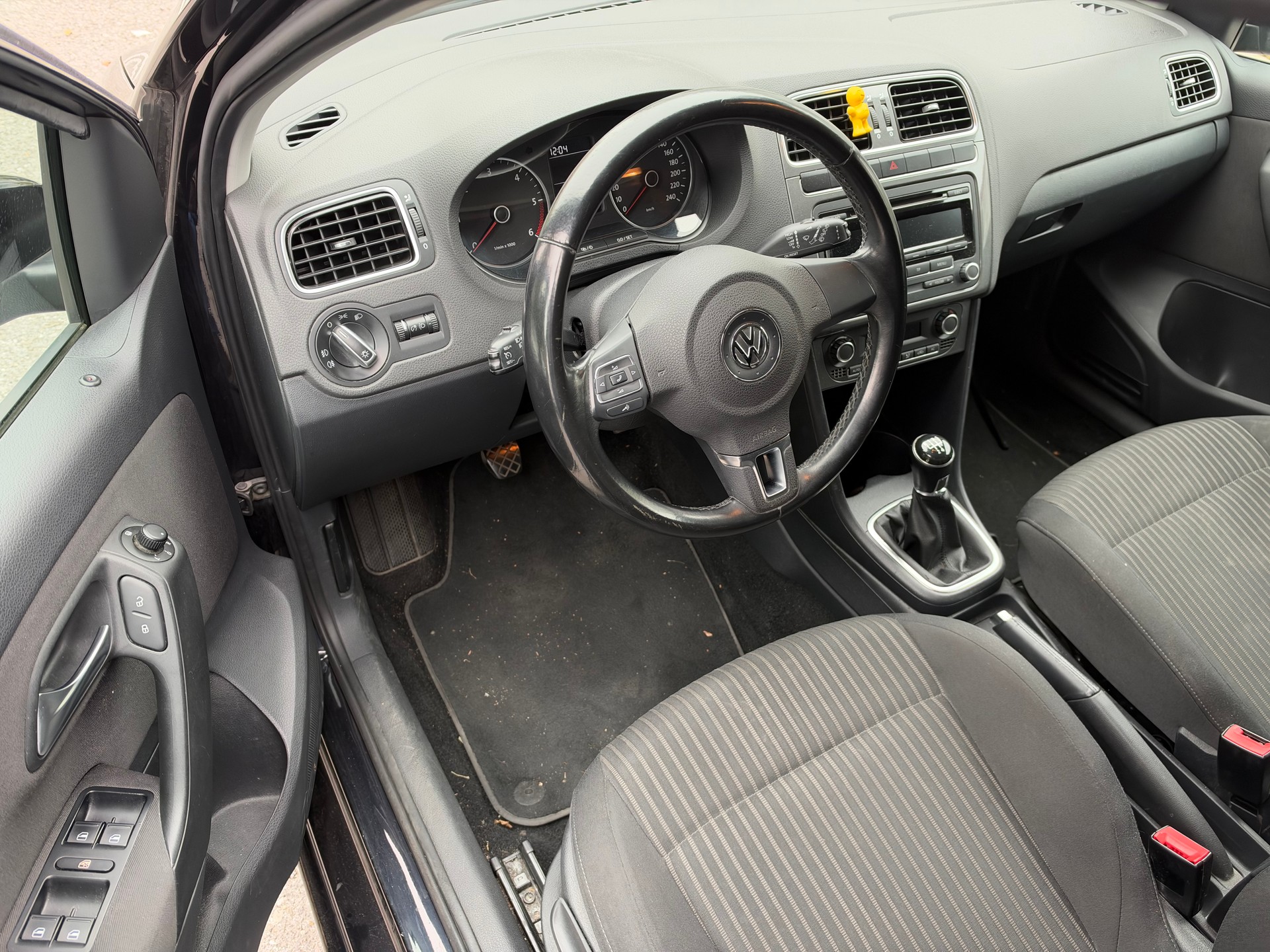 VW Polo 1.6 TDI Design-image-9