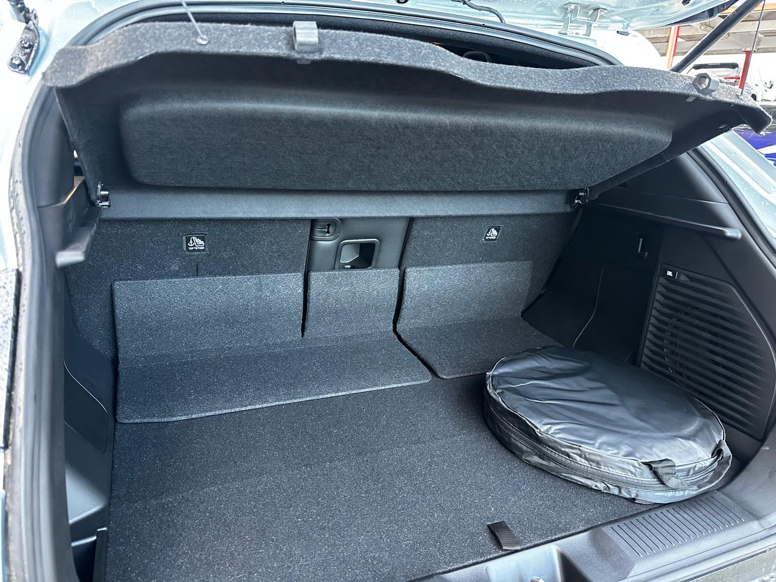 TOYOTA Urban Cruiser Premium AWD-image-6