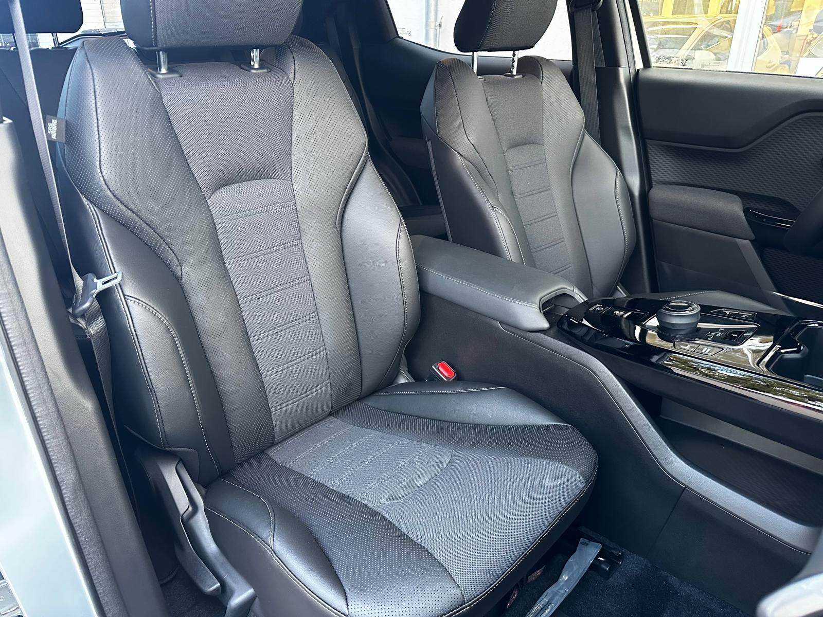 TOYOTA Urban Cruiser Premium AWD-image-14