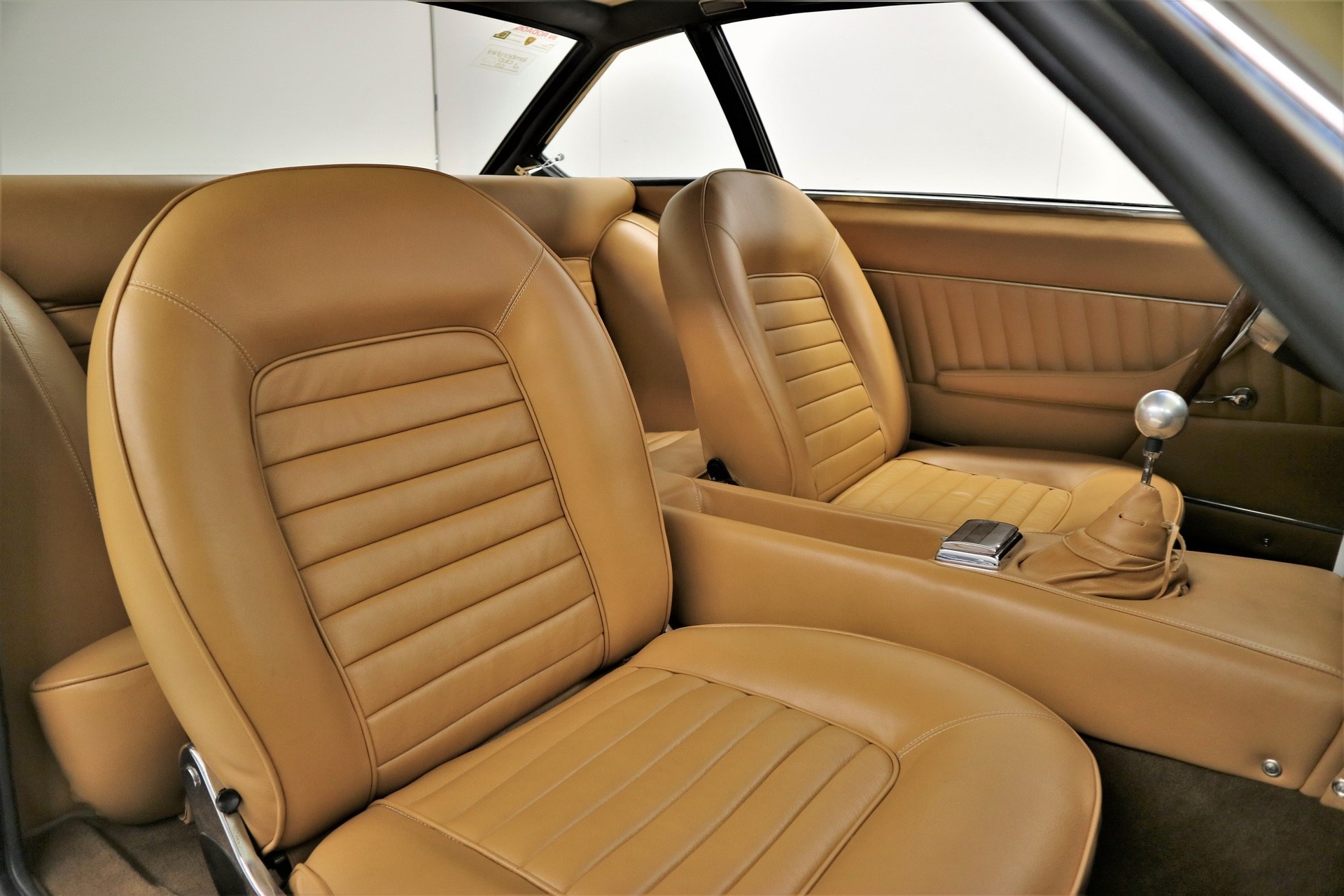 LAMBORGHINI ISLERO 400 GT 2+2-image-7