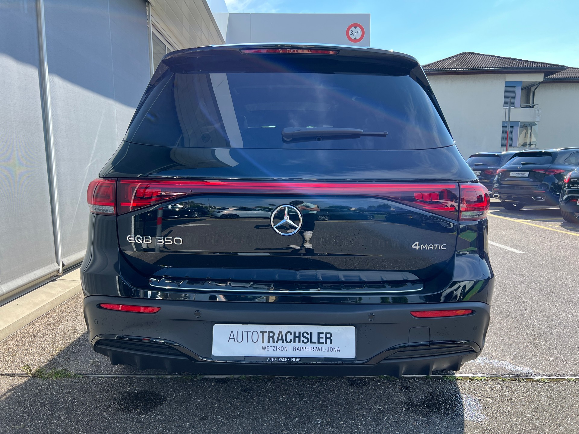 MERCEDES-BENZ EQB 350 4Matic Swiss Star AMG Line-image-5