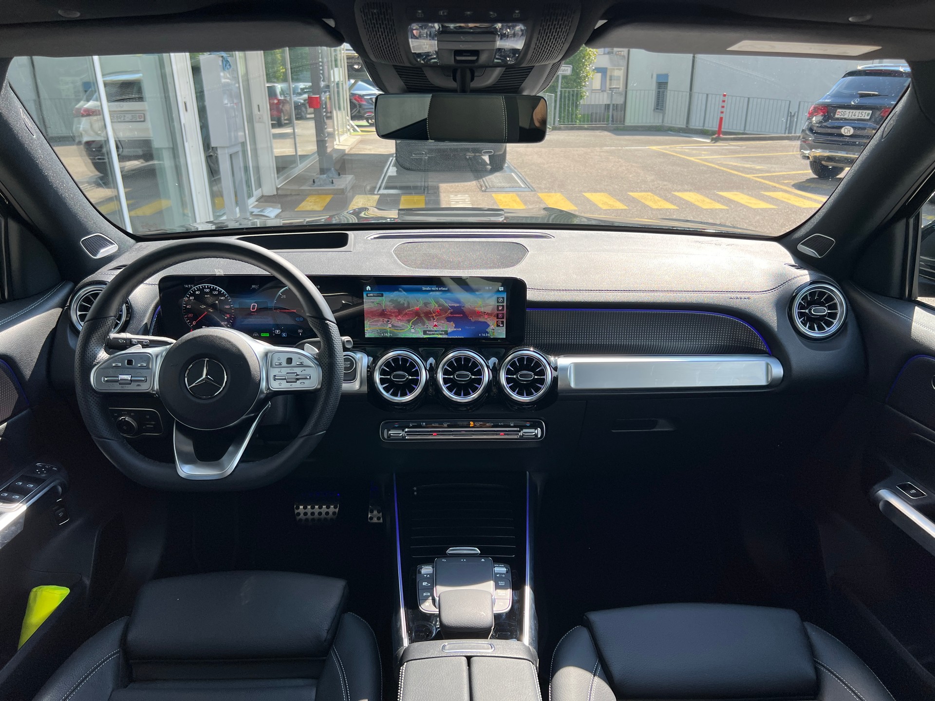 MERCEDES-BENZ EQB 350 4Matic Swiss Star AMG Line-image-9