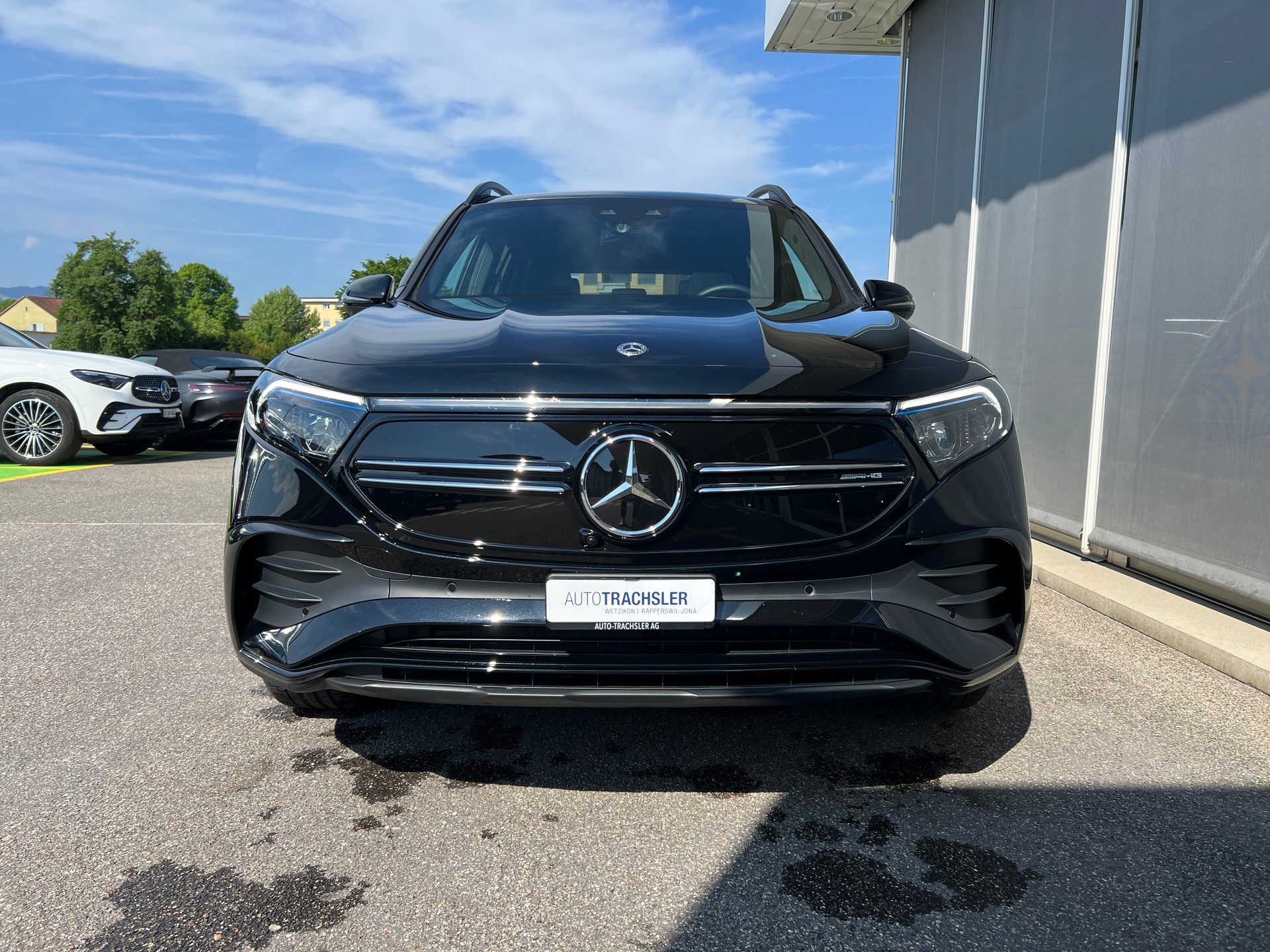 MERCEDES-BENZ EQB 350 4Matic Swiss Star AMG Line-image-1