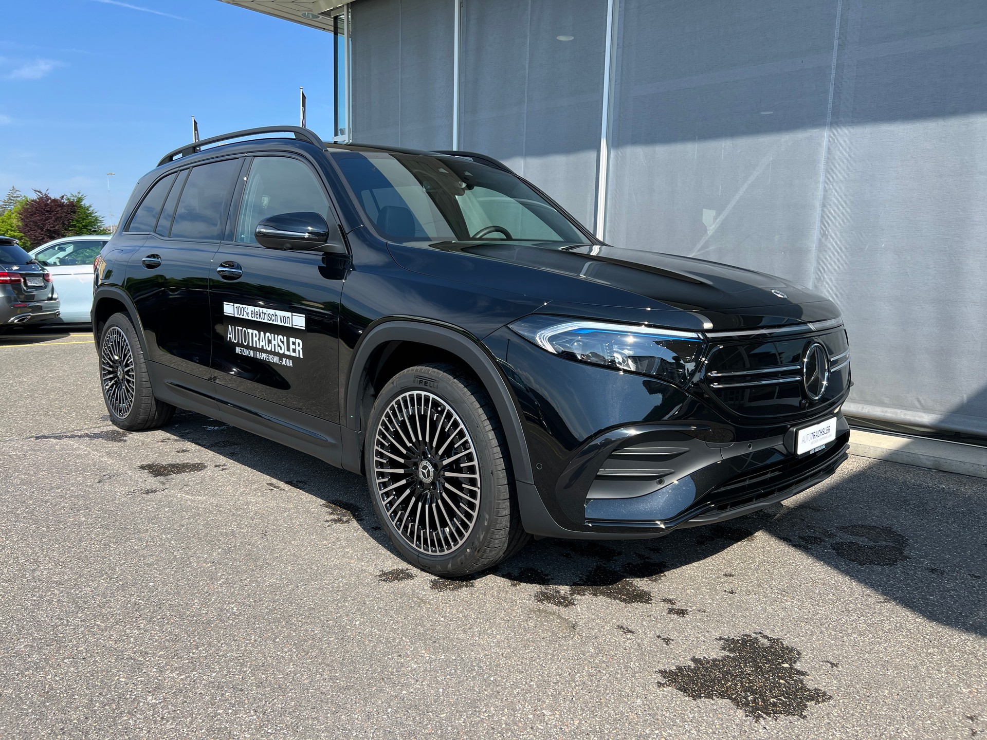 MERCEDES-BENZ EQB 350 4Matic Swiss Star AMG Line-image-0