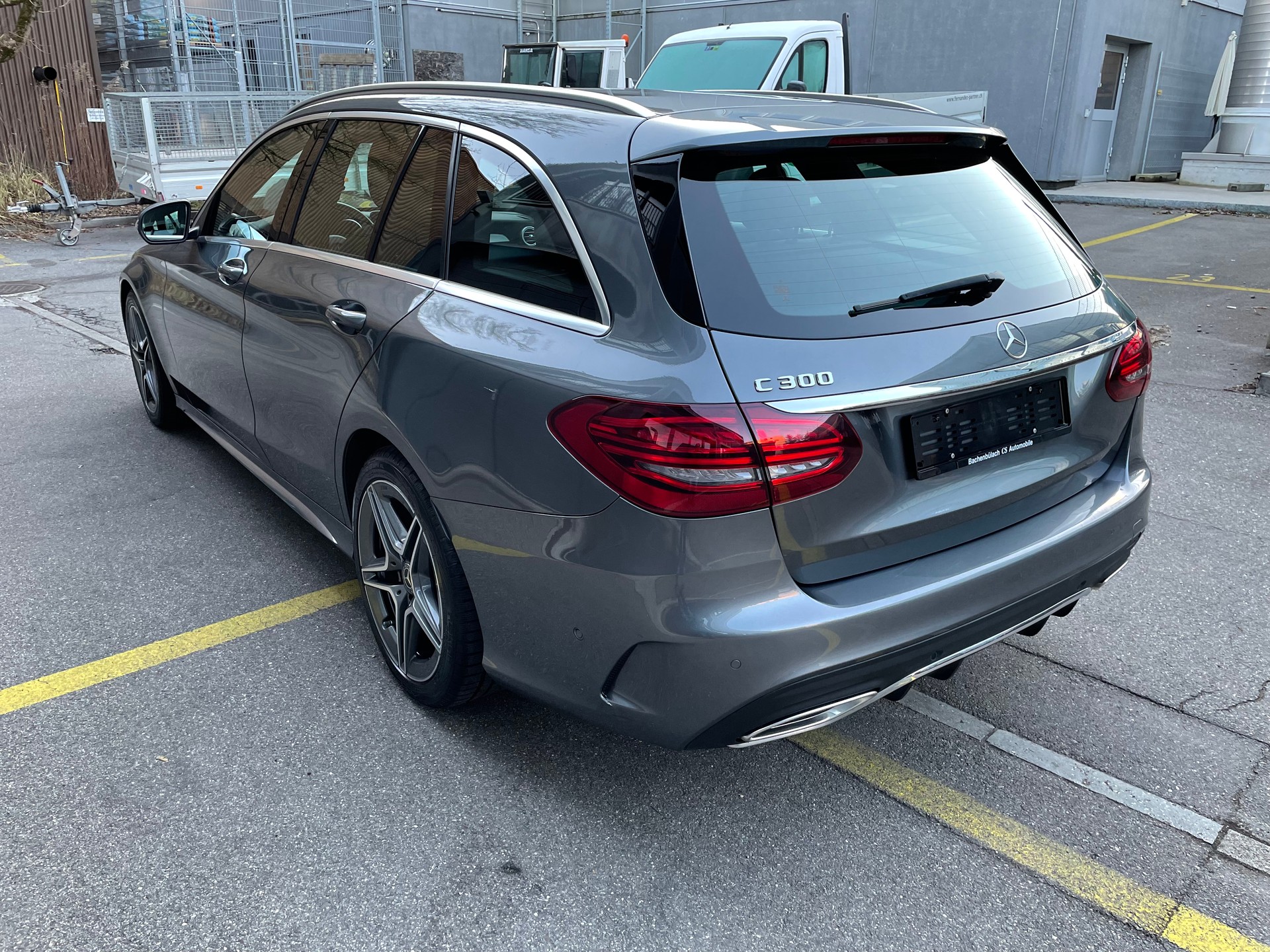 MERCEDES-BENZ C 300 AMG Line-image-3