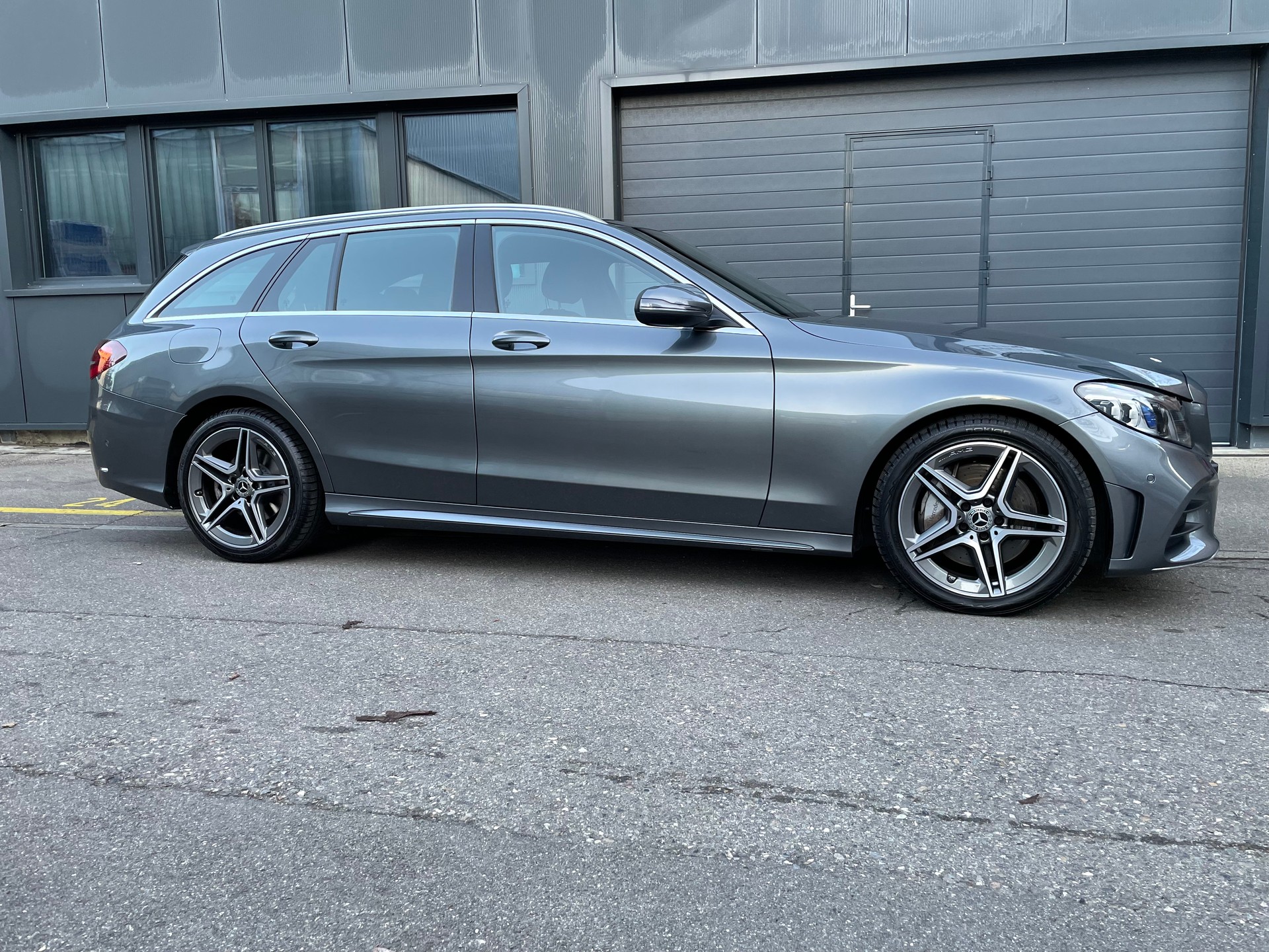 MERCEDES-BENZ C 300 AMG Line-image-0