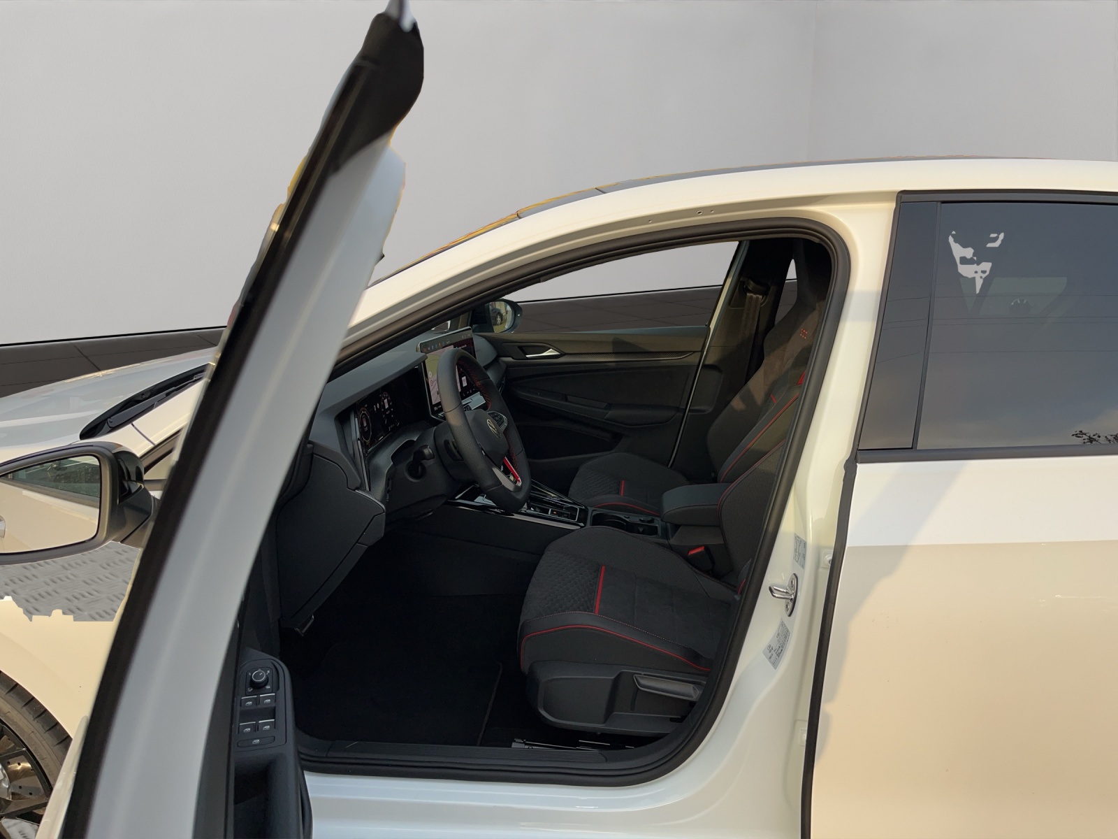 VW Golf 2.0 TSI GTI Clubsport DSG-image-3