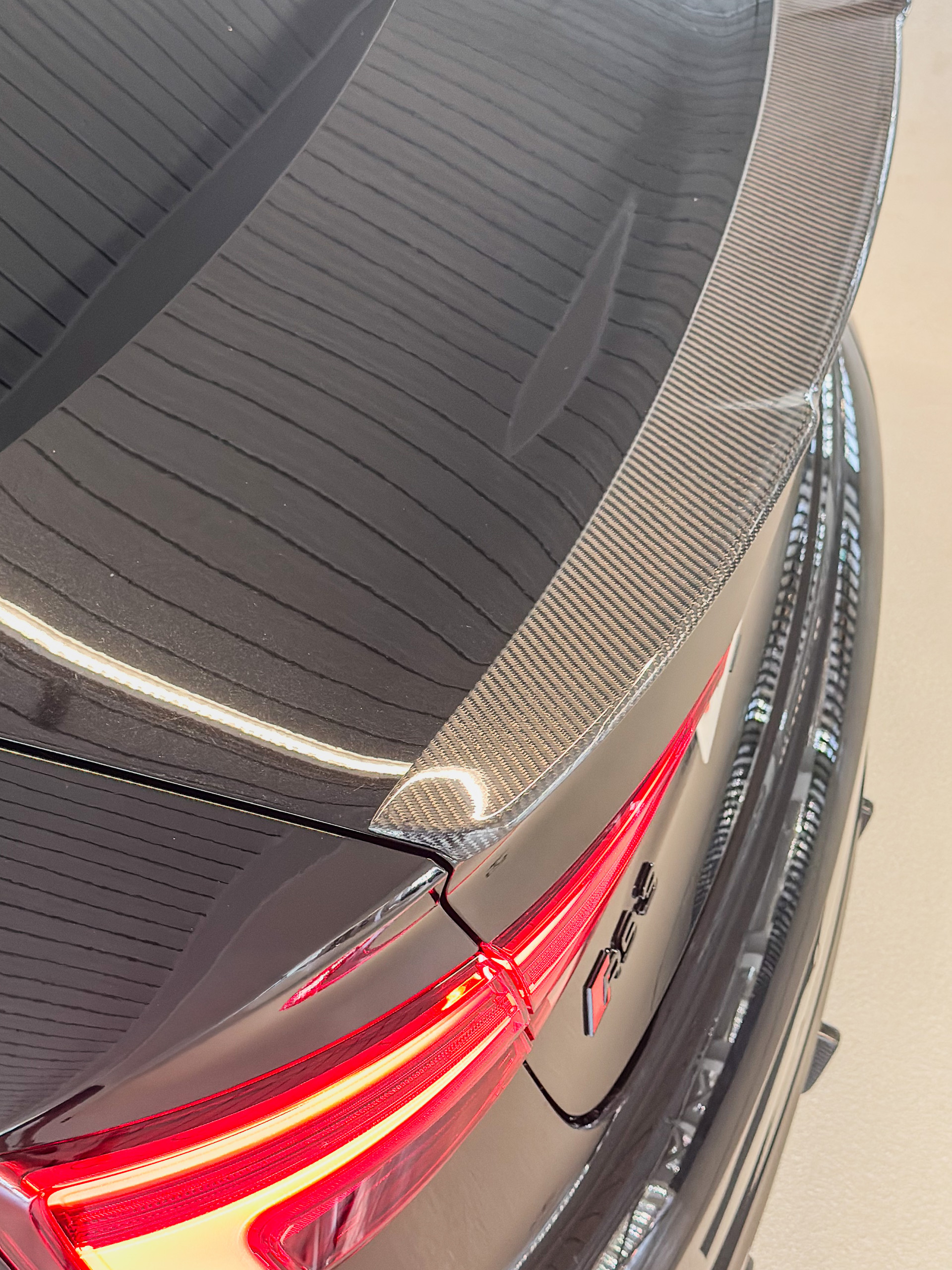 AUDI AUDI RS3 Limousine Black Edition | Akrapovic | APR | Panorama | Keramikversiegelt-image-6