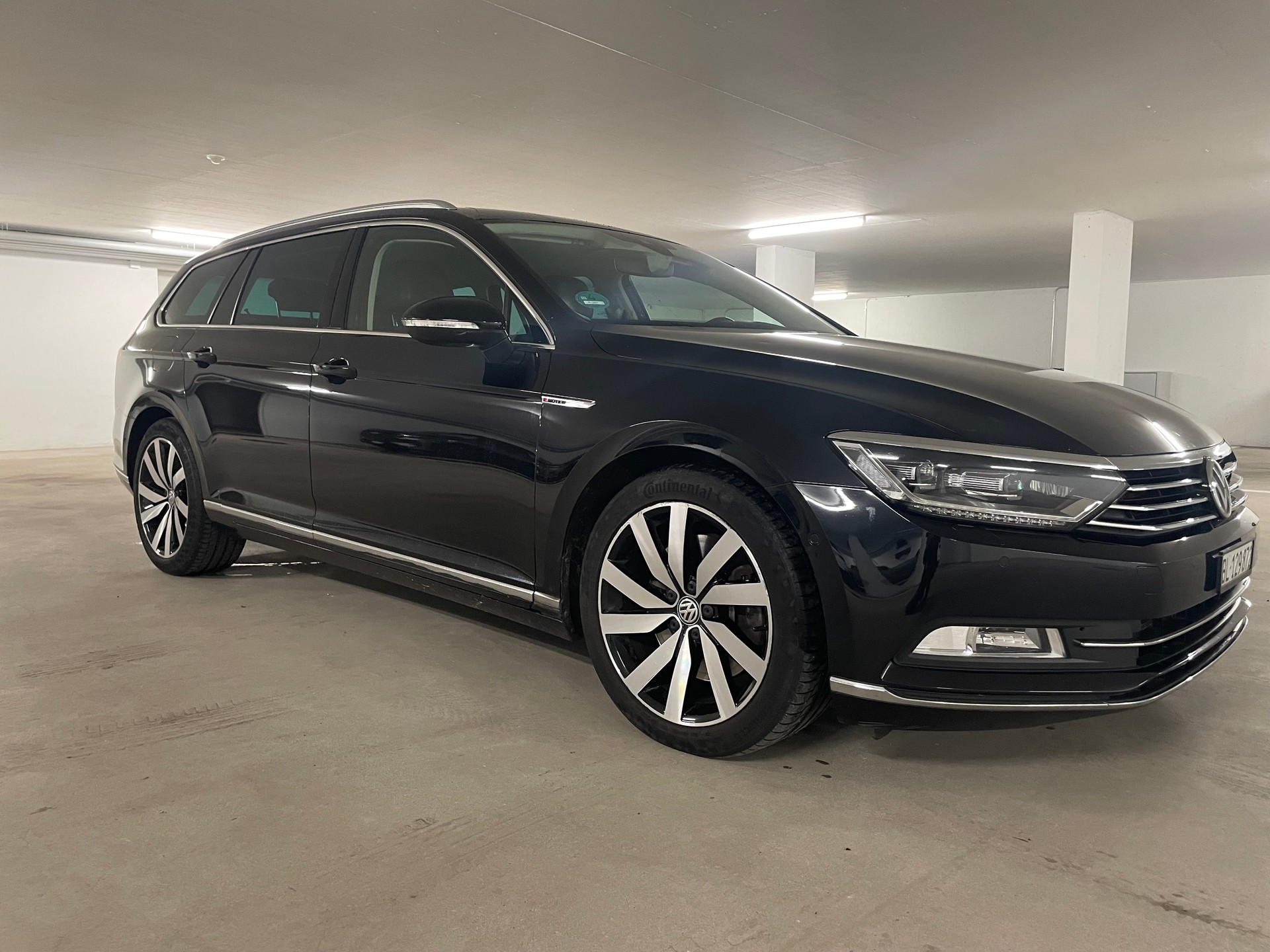 VW Variant 2.0 TDI BMT Highlight DSG 4 Motion-image-0
