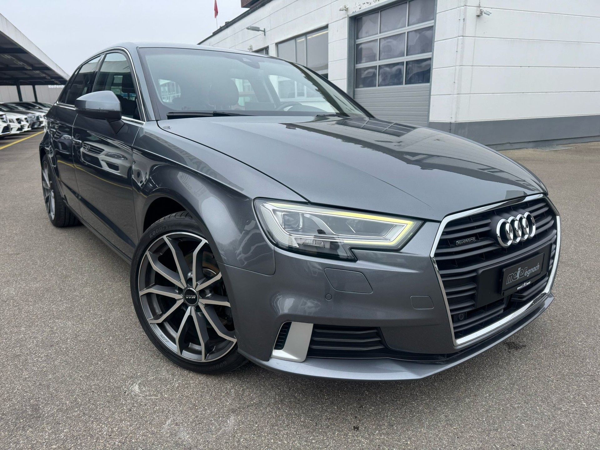 AUDI A3 Sportback 40 TFSI Sport quattro-image-1