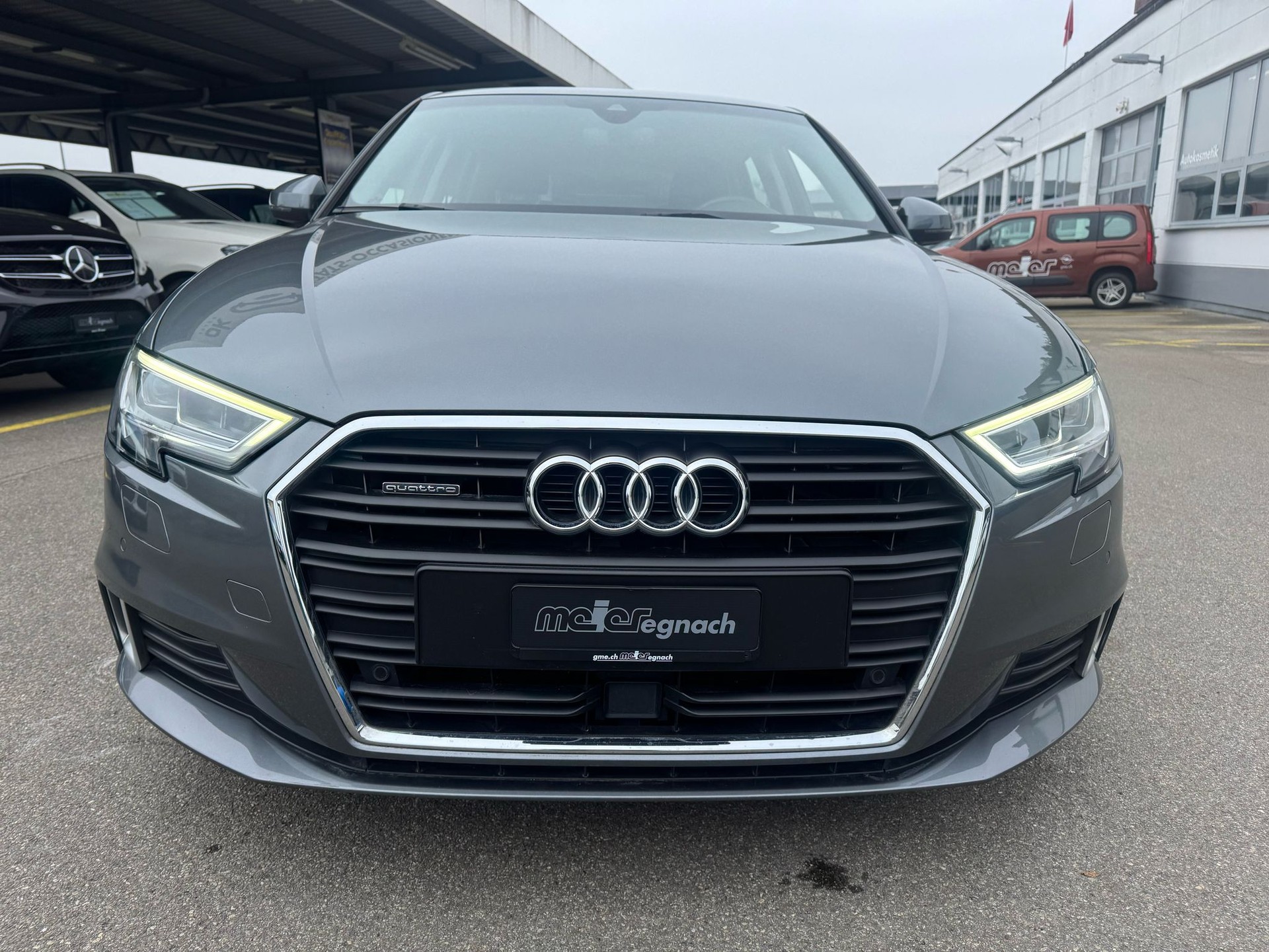AUDI A3 Sportback 40 TFSI Sport quattro-image-2