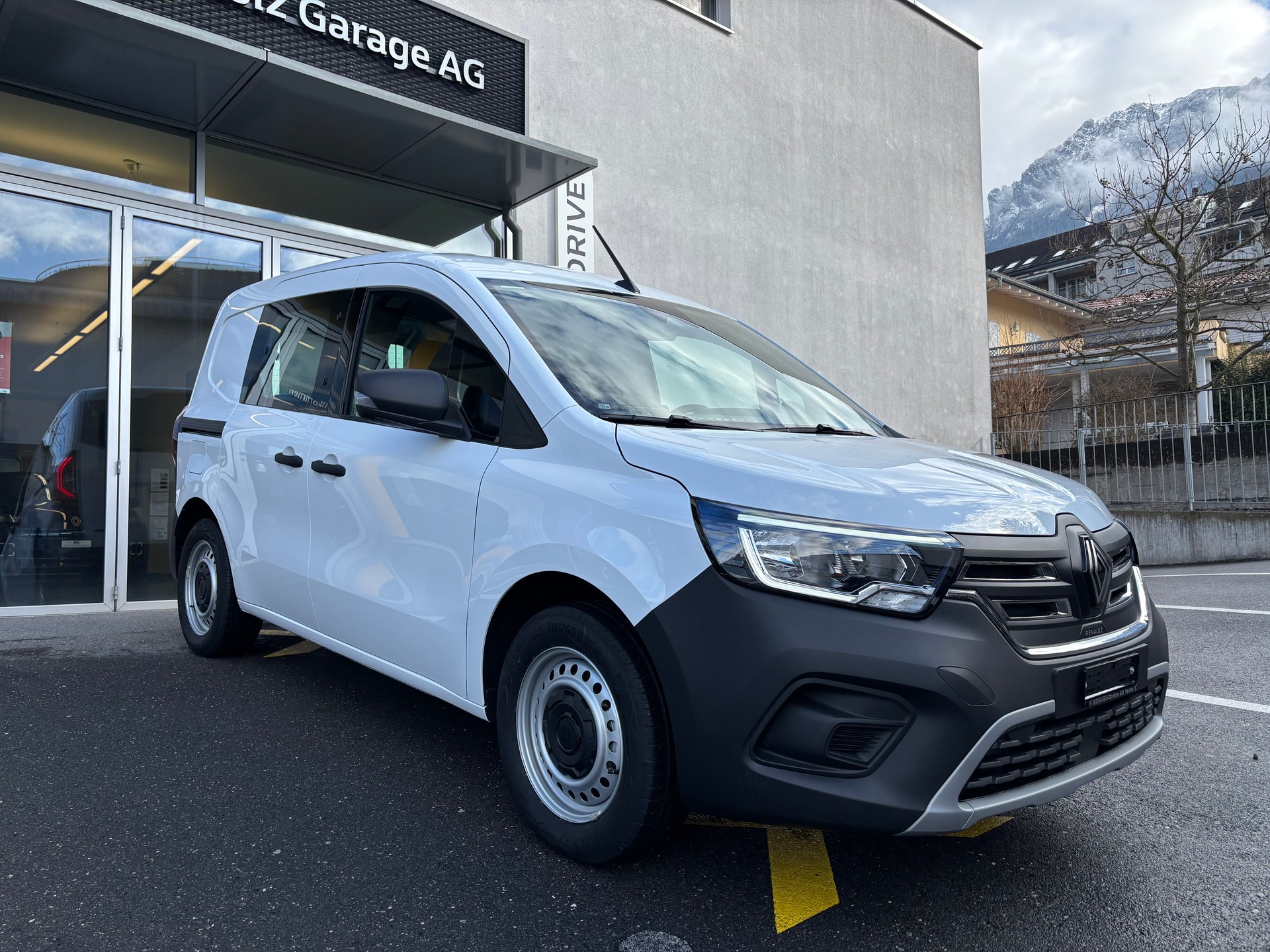 RENAULT Kangoo Van EV45 Standard 22kW Extra-image-2