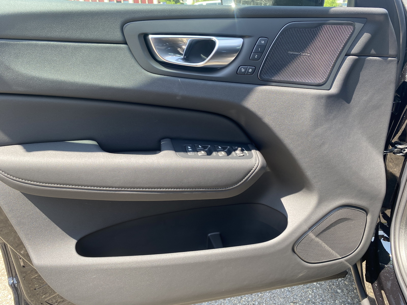 VOLVO XC60 2.0 T6 TE Ultra Bright eAWD-image-10