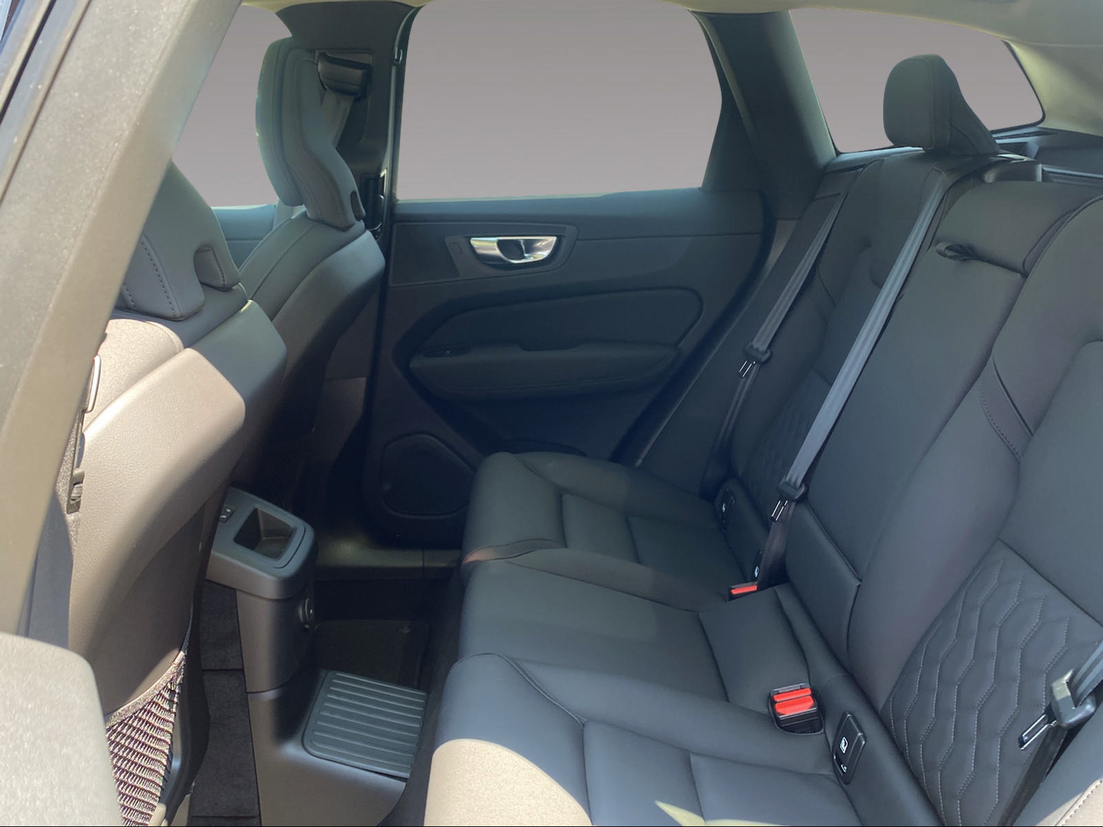 VOLVO XC60 2.0 T6 TE Ultra Bright eAWD-image-8